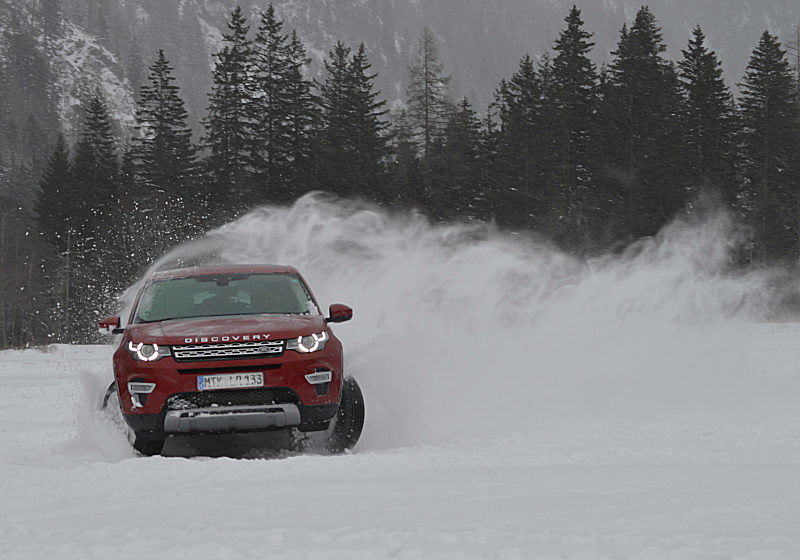 Land Rover Discovery Sport 01