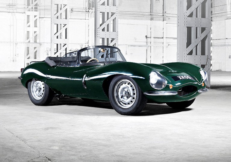 Jaguar Classic legt den Sportwagen XKSS neu auf.