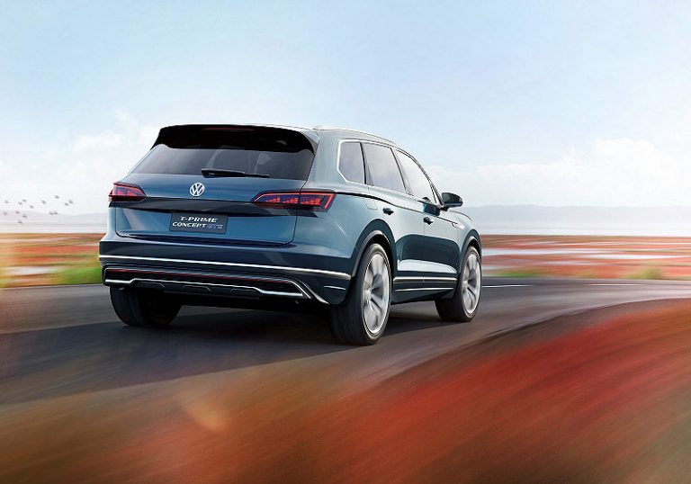 VW T-Prime Concept GTE elektrisiert Peking