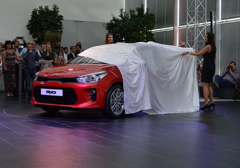 Vorhang auf für den neuen Kia Rio.