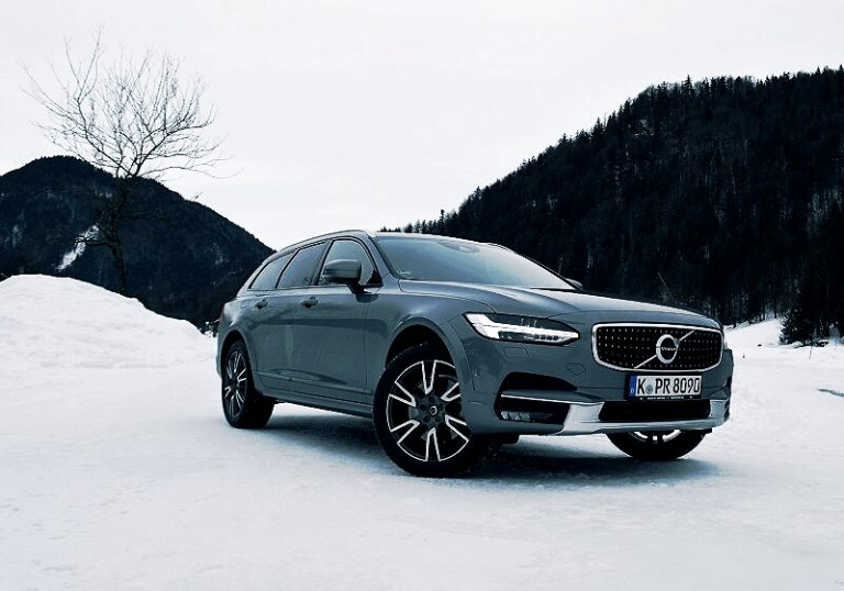 Volvo V90 Cross Country