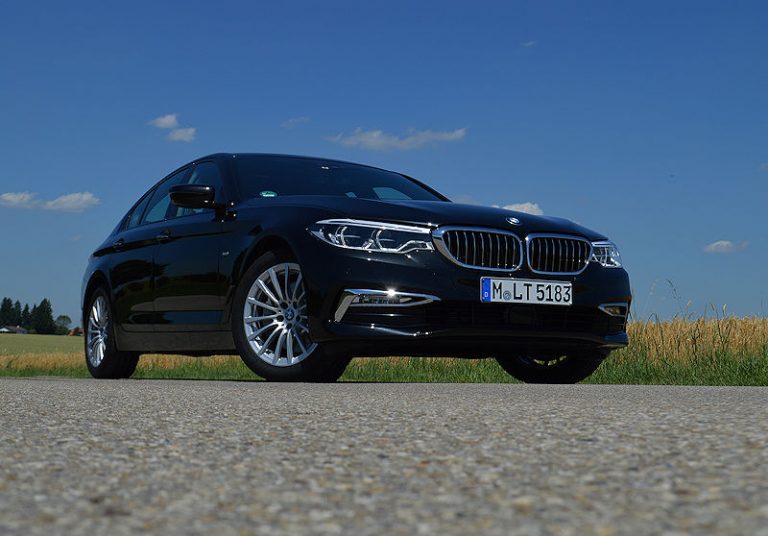 BMW 5er, übernehmen Sie.