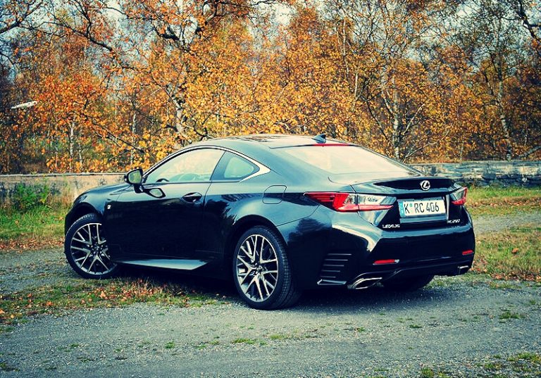 Lexus RC 200t F Sport