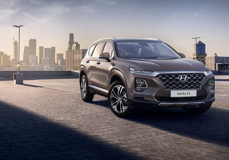 Der Hyundai Santa Fe zeigt sich