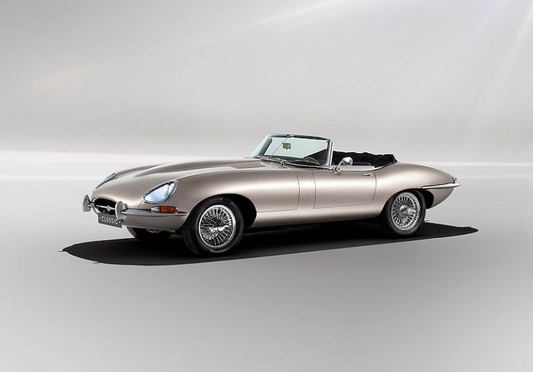 Elektrischer Jaguar E-Type geht in Serie