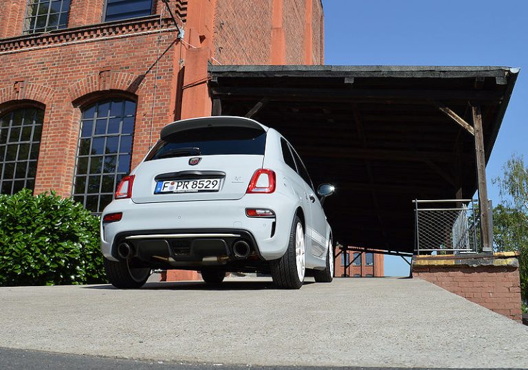 Zum 70. Geburtstag: Abarth 595 esseesse