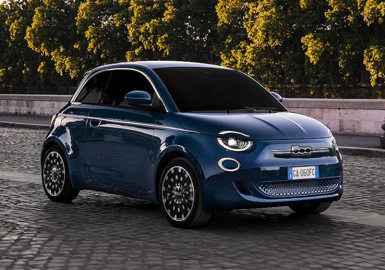 100 % elektrisch: Fiat 500 Limousine “la Prima“