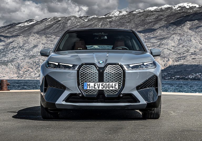Der erste BMW iX