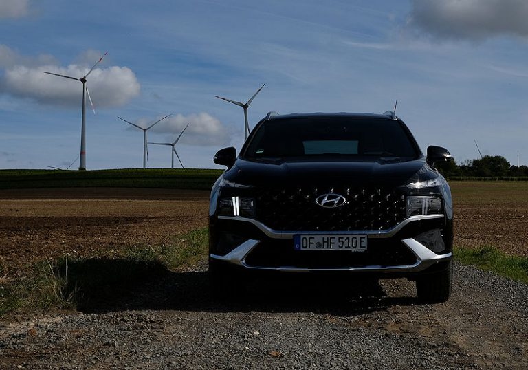 Autotest: Hyundai SANTA FE Plug-in-Hybrid