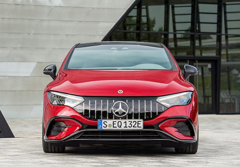 Mercedes-AMG EQE Limousinen