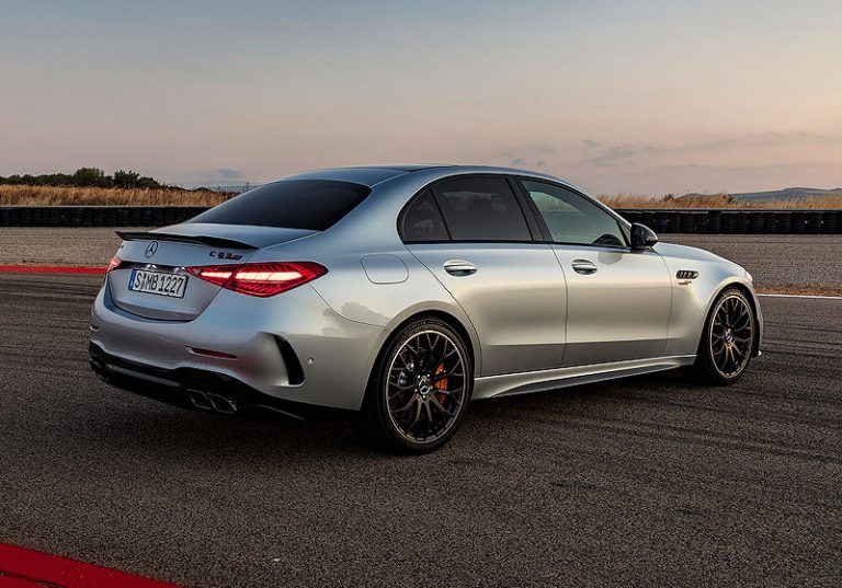 Mercedes-AMG C 63 S E PERFORMANCE