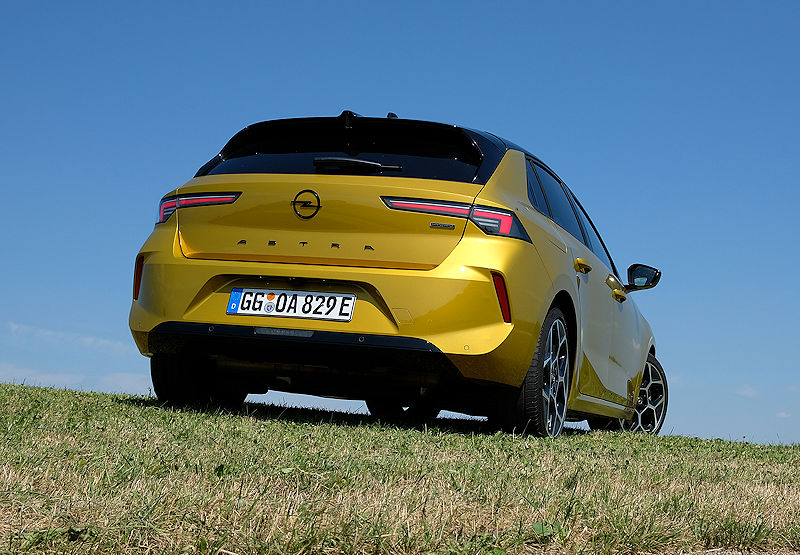 Opel Astra PHEV im Test
