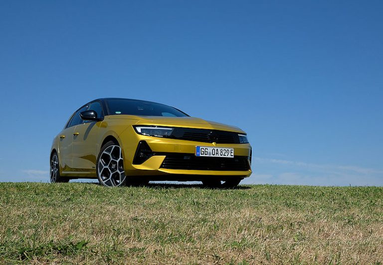 Opel Astra PHEV im Test
