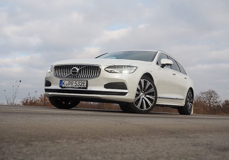 Volvo V90 Recharge T8 AWD Ultimate Bright