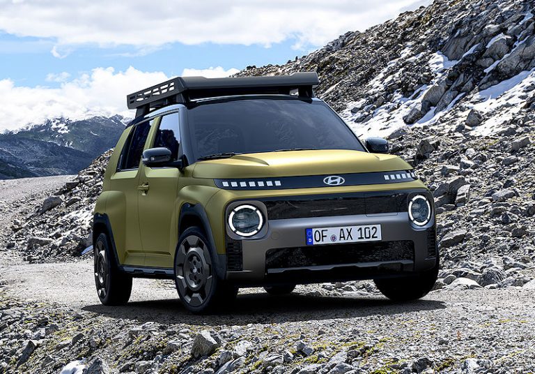 Vollelektrischer Hyundai INSTER Cross