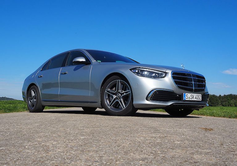 Mercedes-Benz S 500 L 4MATIC: Wenn Luxus zur Fahrkultur wird