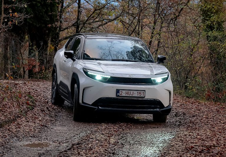 Toyota Urban Cruiser baut elektrisches SUV-Portfolio weiter aus