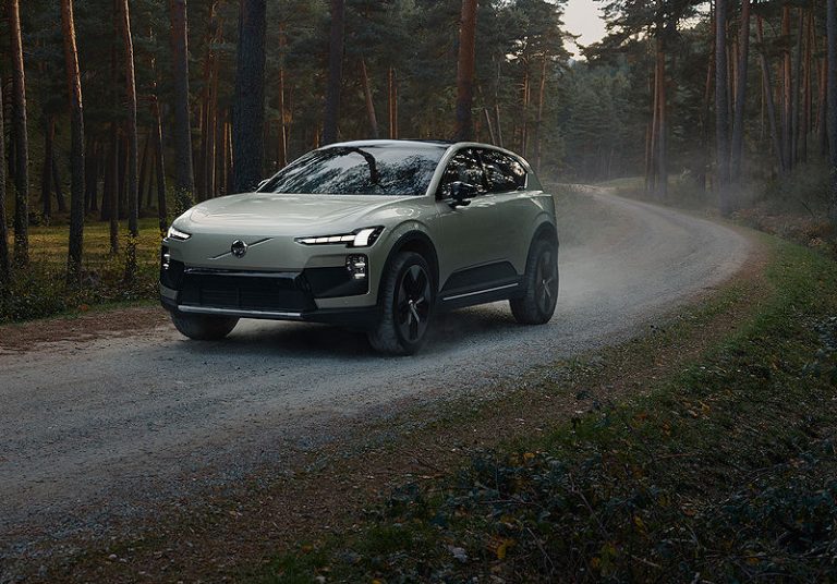 Volvo EX60 Cross Country